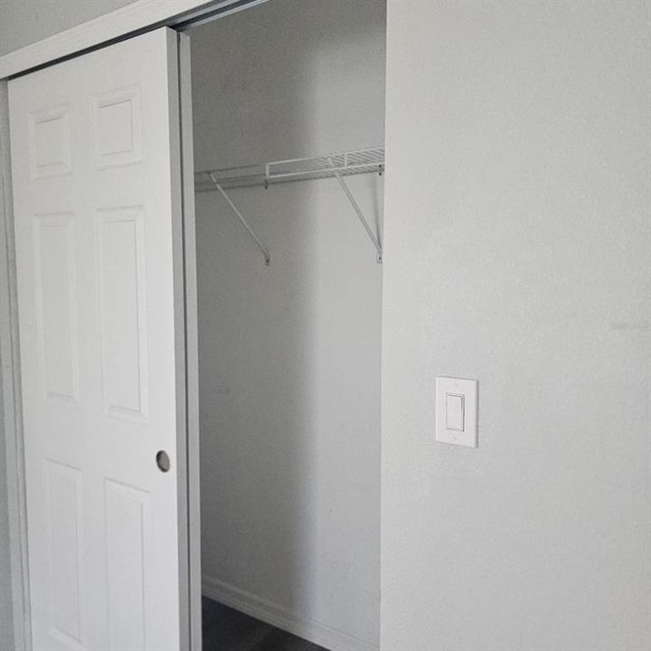 For Sale: $249,000 (2 beds, 1 baths, 750 Square Feet)