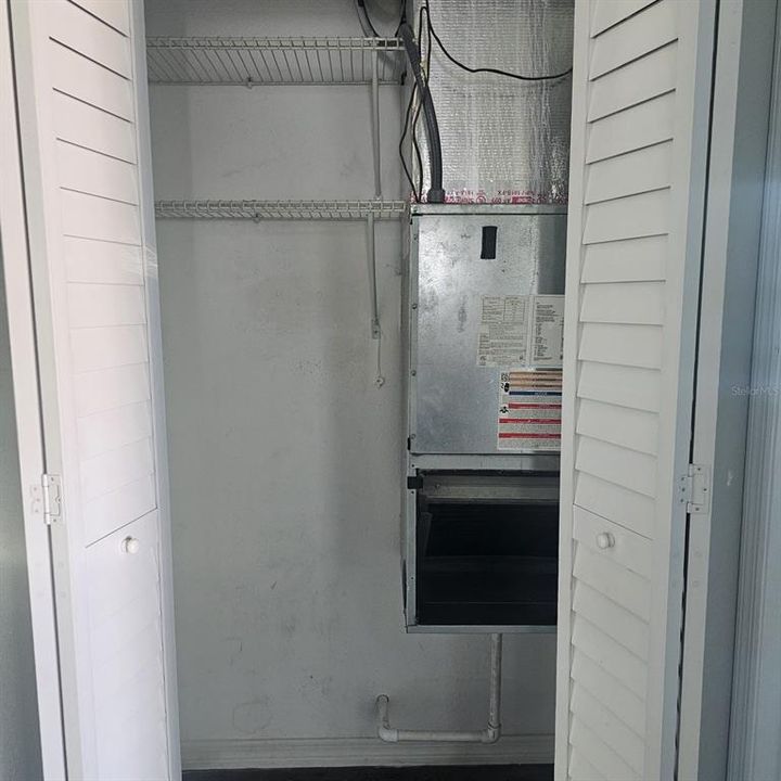 For Sale: $249,000 (2 beds, 1 baths, 750 Square Feet)