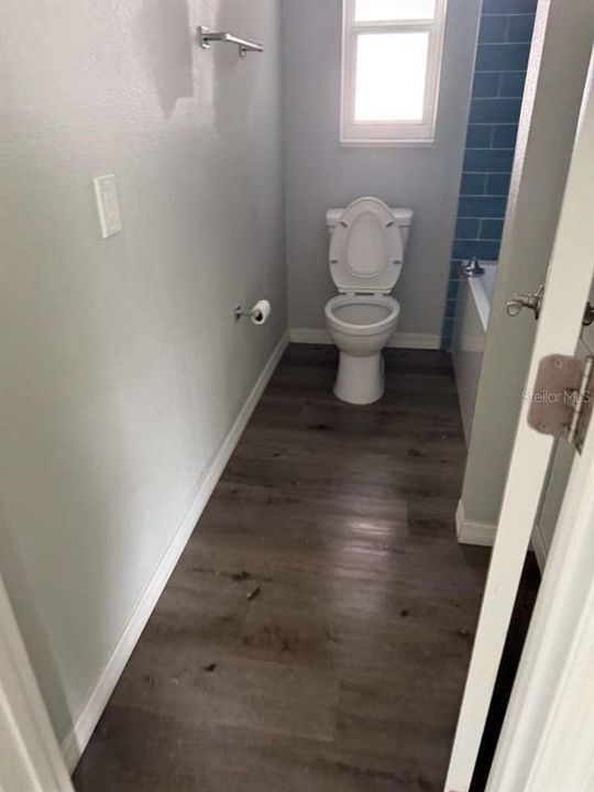 For Sale: $249,000 (2 beds, 1 baths, 750 Square Feet)