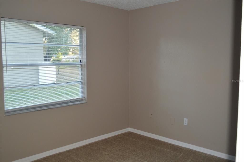 For Sale: $329,000 (6 beds, 0 baths, 2204 Square Feet)