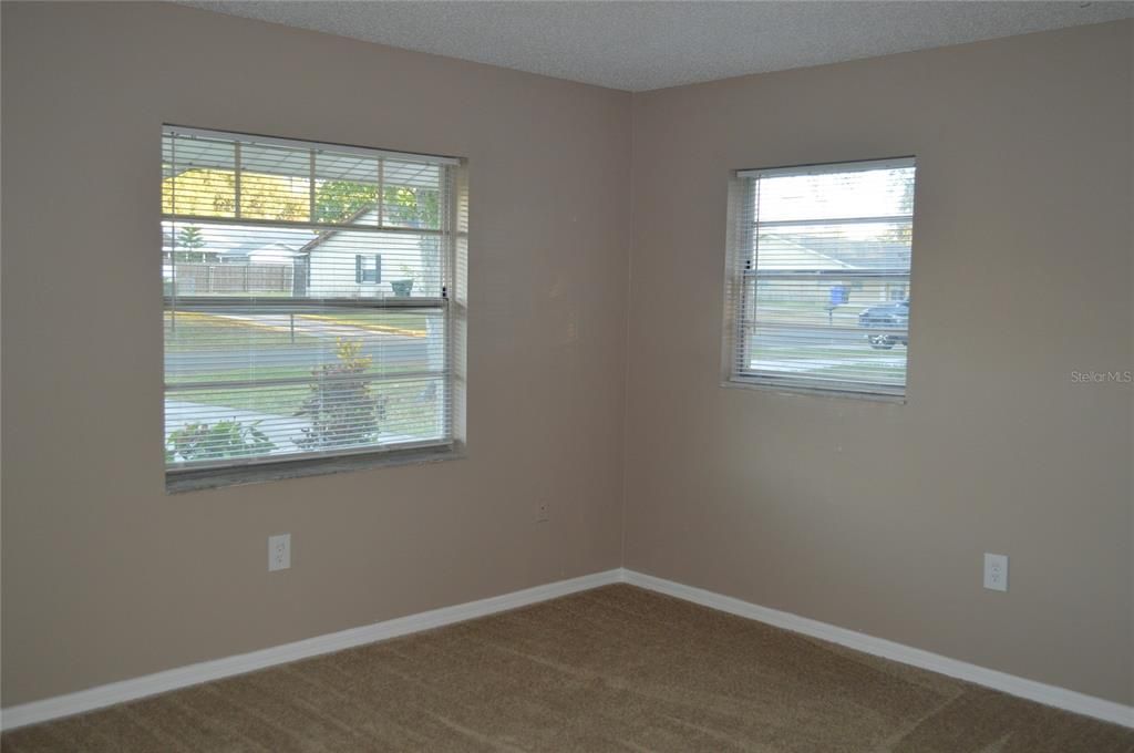 For Sale: $329,000 (6 beds, 0 baths, 2204 Square Feet)