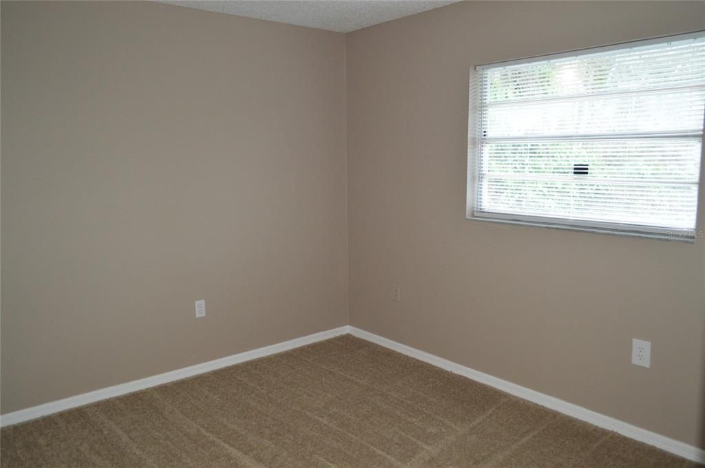 For Sale: $329,000 (6 beds, 0 baths, 2204 Square Feet)