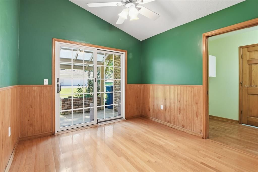 For Sale: $575,000 (3 beds, 3 baths, 2497 Square Feet)