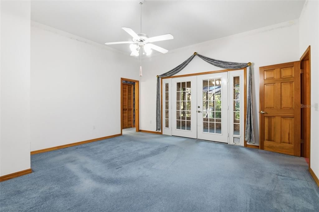 For Sale: $575,000 (3 beds, 3 baths, 2497 Square Feet)