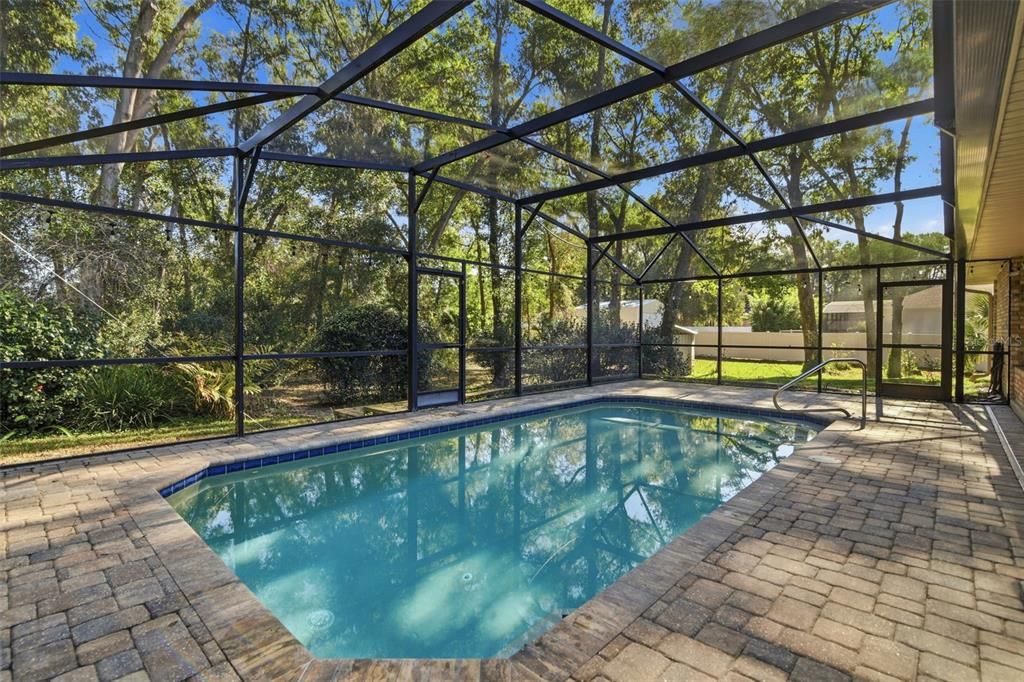 For Sale: $575,000 (3 beds, 3 baths, 2497 Square Feet)