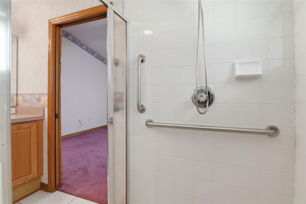 For Sale: $575,000 (3 beds, 3 baths, 2497 Square Feet)