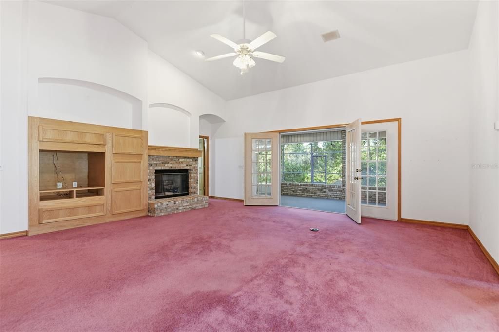 For Sale: $575,000 (3 beds, 3 baths, 2497 Square Feet)