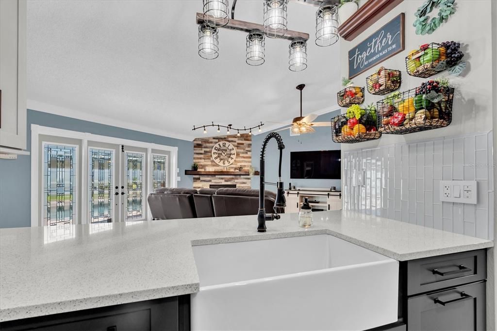 На продажу: $619,900 (3 спален, 2 ванн, 1486 Квадратных фут)