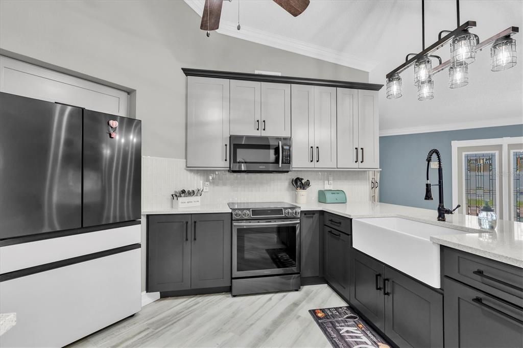 На продажу: $619,900 (3 спален, 2 ванн, 1486 Квадратных фут)