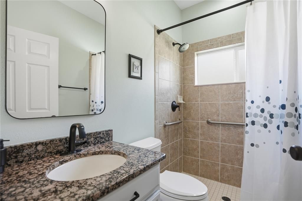 待售: $475,000 (4 贝兹, 2 浴室, 2056 平方英尺)