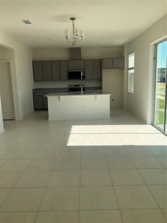 В аренду: $2,300 (3 спален, 2 ванн, 1500 Квадратных фут)