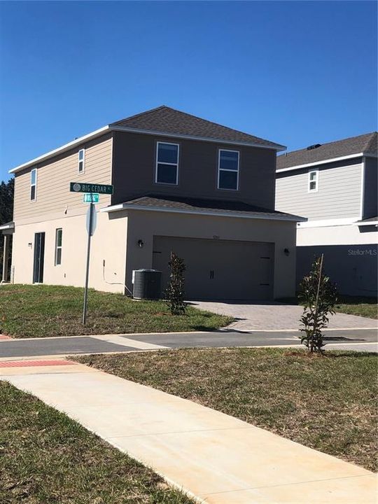 В аренду: $2,300 (3 спален, 2 ванн, 1500 Квадратных фут)