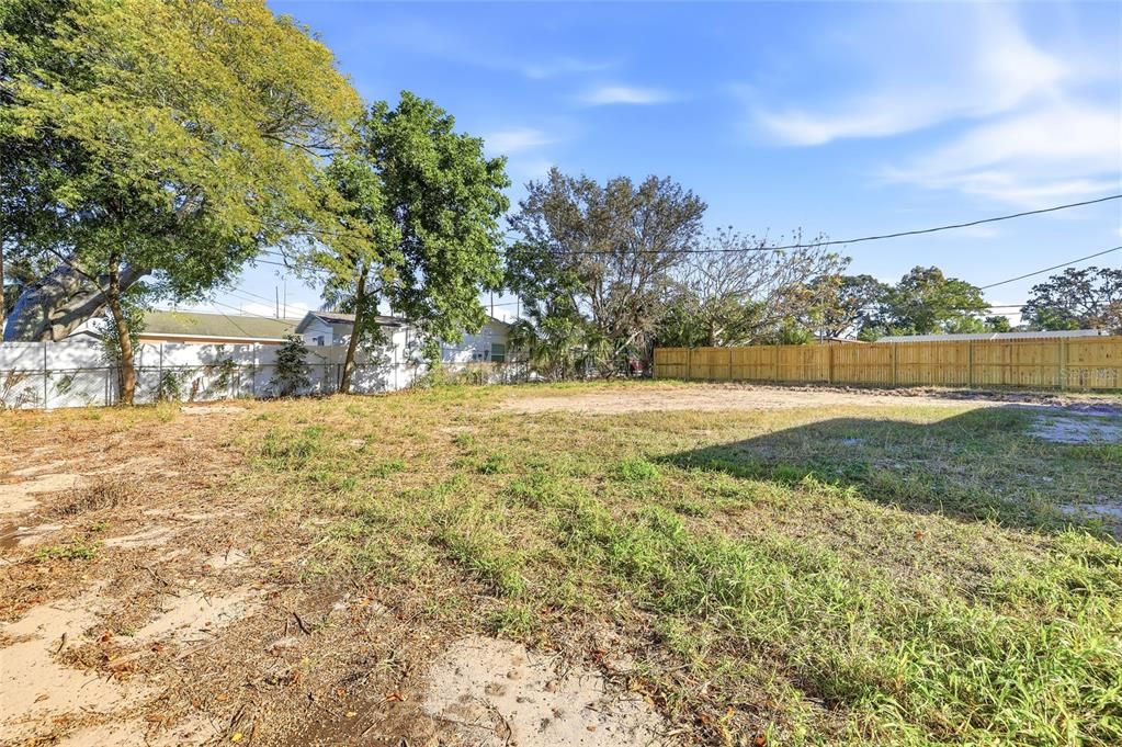 出租: $2,500 (3 贝兹, 2 浴室, 1088 平方英尺)