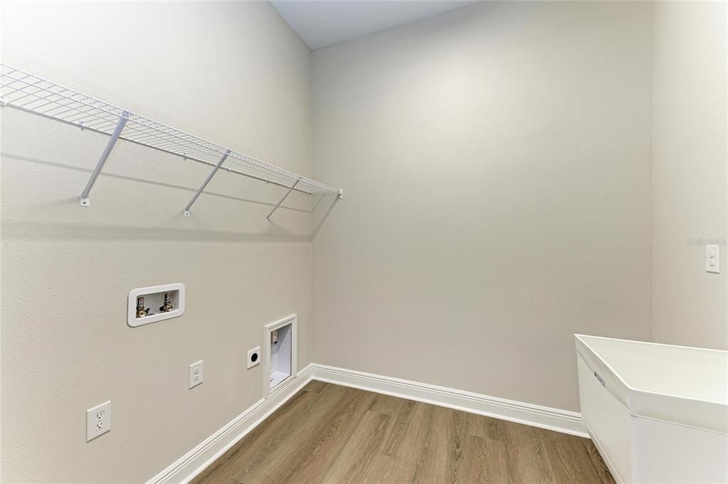 待售: $989,990 (4 贝兹, 4 浴室, 3460 平方英尺)