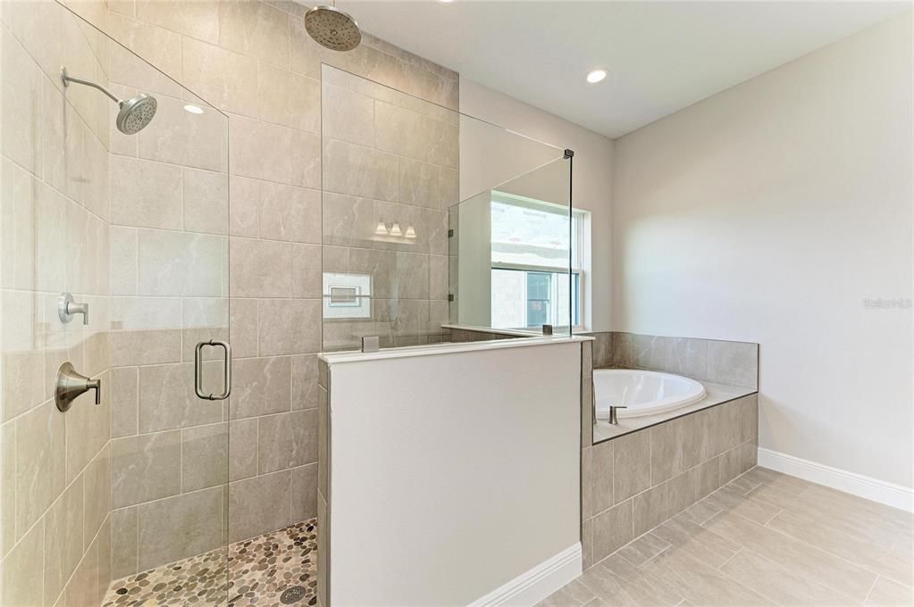 待售: $989,990 (4 贝兹, 4 浴室, 3460 平方英尺)