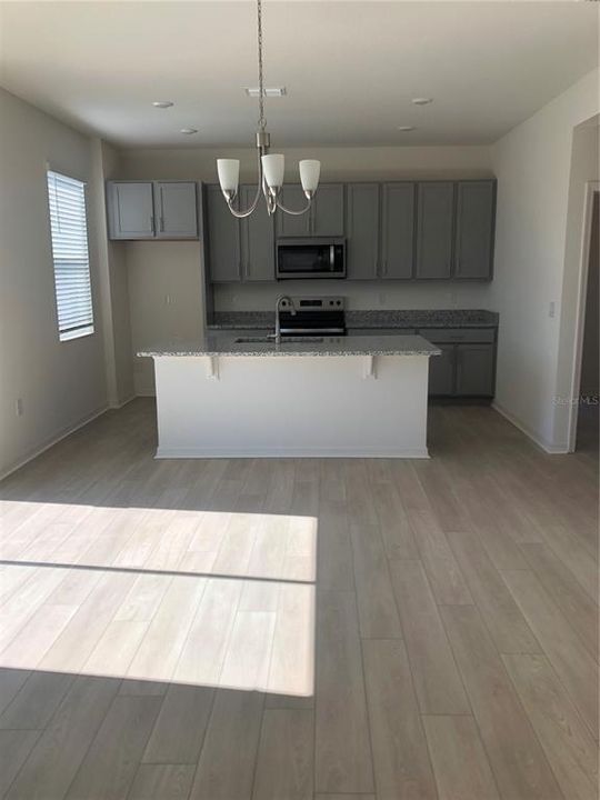 В аренду: $2,300 (3 спален, 2 ванн, 1573 Квадратных фут)