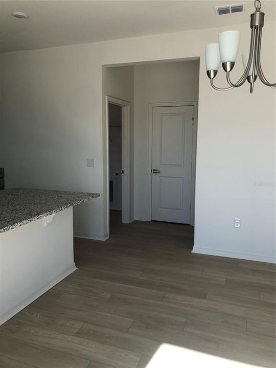 В аренду: $2,300 (3 спален, 2 ванн, 1573 Квадратных фут)