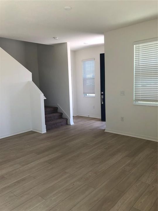 В аренду: $2,300 (3 спален, 2 ванн, 1573 Квадратных фут)