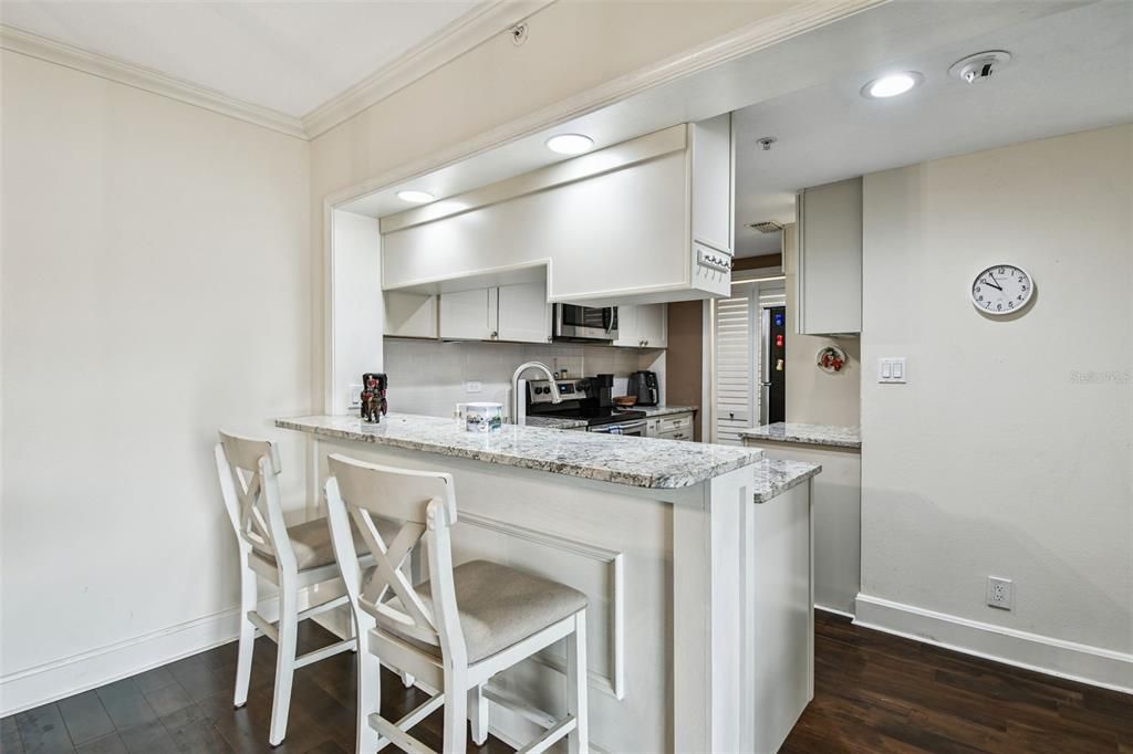 En Venta: $290,000 (1 camas, 1 baños, 825 Pies cuadrados)