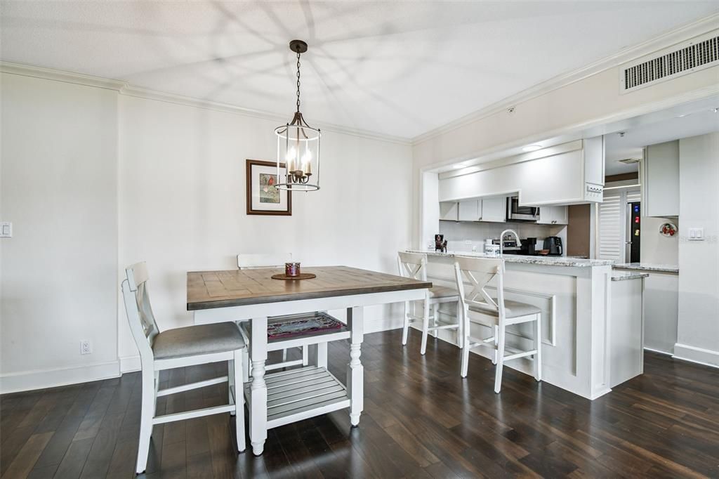 En Venta: $290,000 (1 camas, 1 baños, 825 Pies cuadrados)