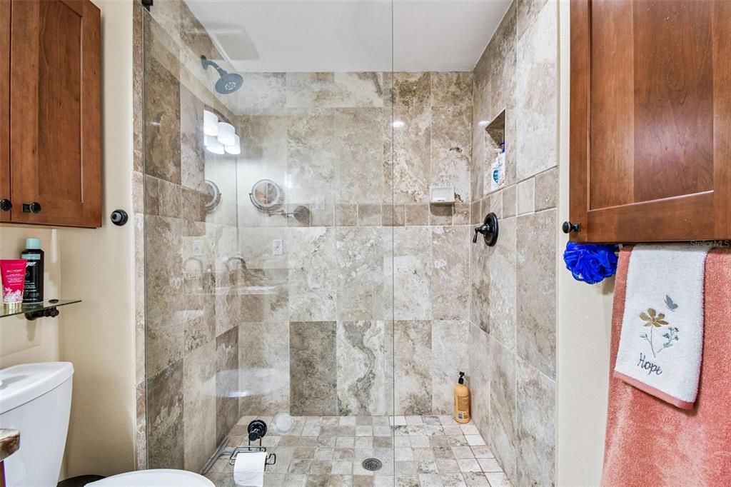 En Venta: $290,000 (1 camas, 1 baños, 825 Pies cuadrados)