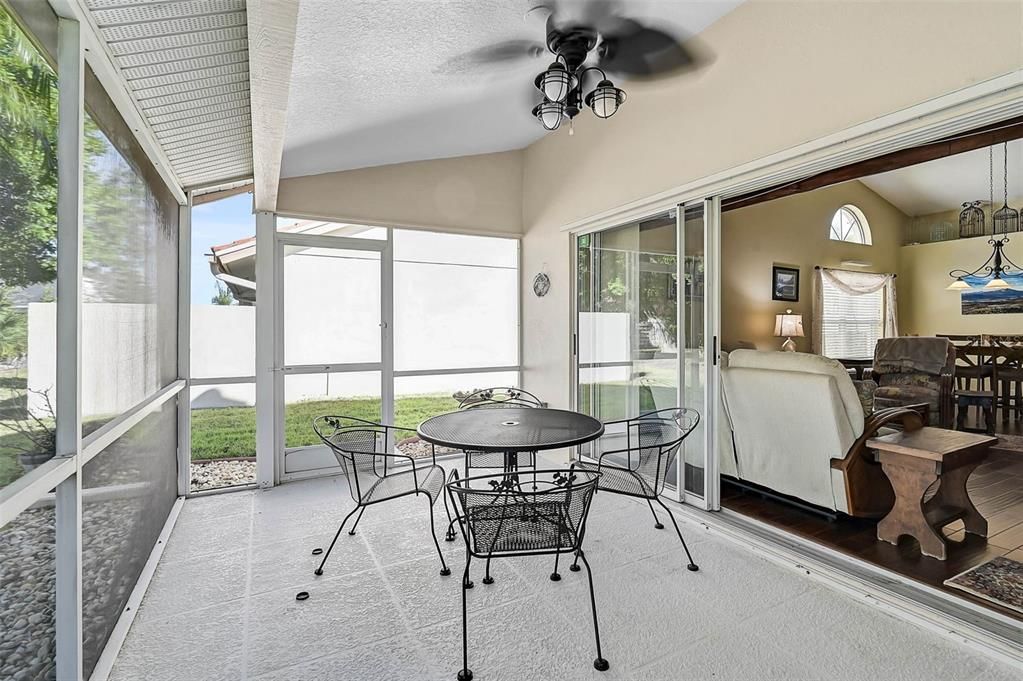 待售: $372,900 (2 贝兹, 2 浴室, 1860 平方英尺)