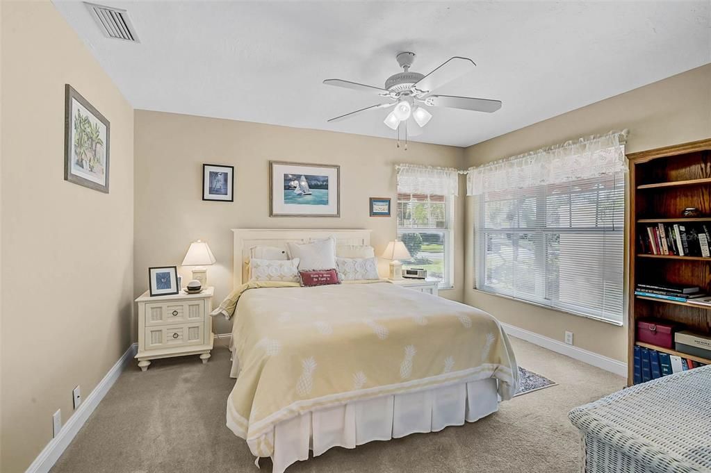 待售: $372,900 (2 贝兹, 2 浴室, 1860 平方英尺)