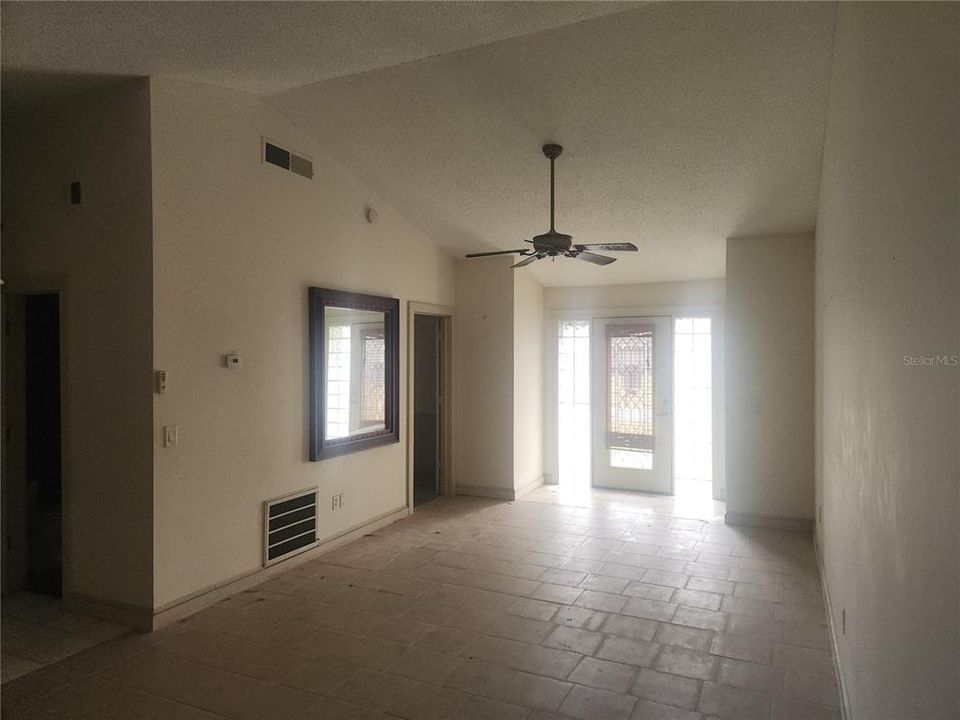 En Venta: $225,000 (3 camas, 2 baños, 1776 Pies cuadrados)