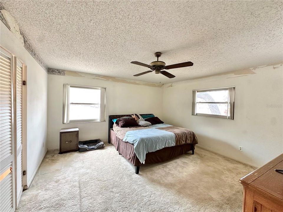 待售: $280,000 (3 贝兹, 2 浴室, 1720 平方英尺)