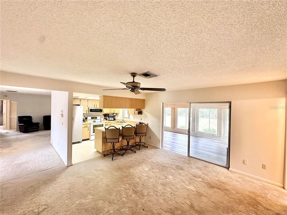 待售: $280,000 (3 贝兹, 2 浴室, 1720 平方英尺)