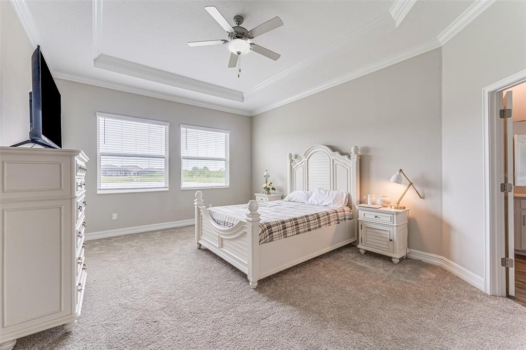 For Sale: $750,000 (5 beds, 3 baths, 3755 Square Feet)