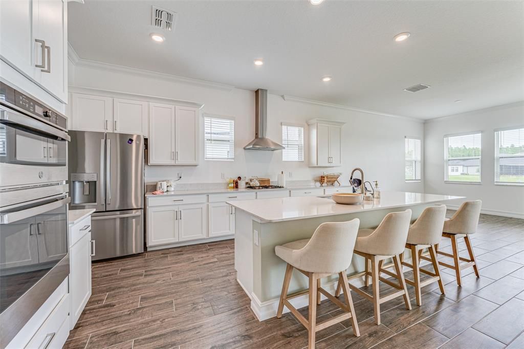 For Sale: $750,000 (5 beds, 3 baths, 3755 Square Feet)