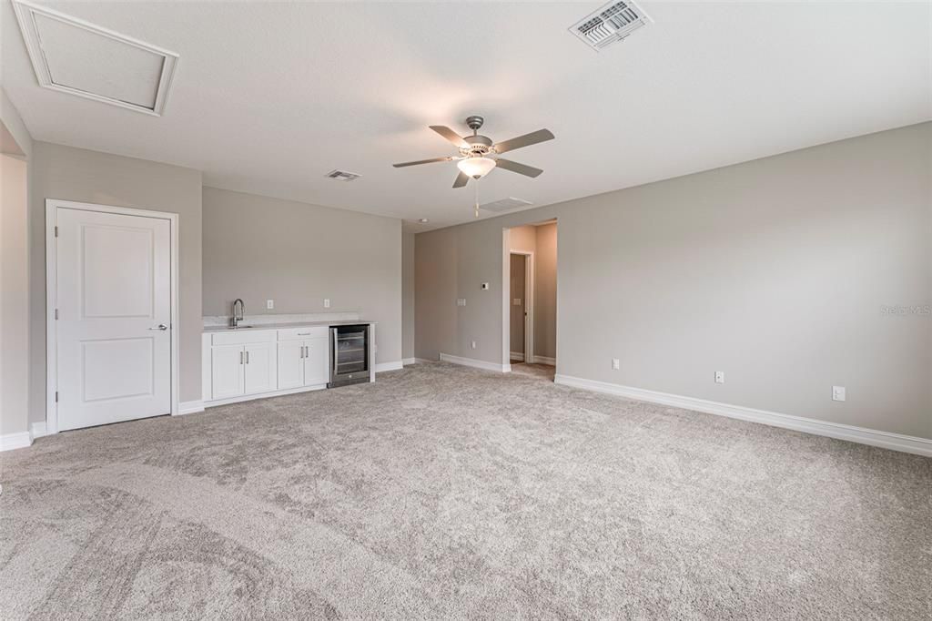 For Sale: $750,000 (5 beds, 3 baths, 3755 Square Feet)