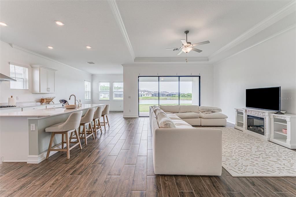 For Sale: $750,000 (5 beds, 3 baths, 3755 Square Feet)