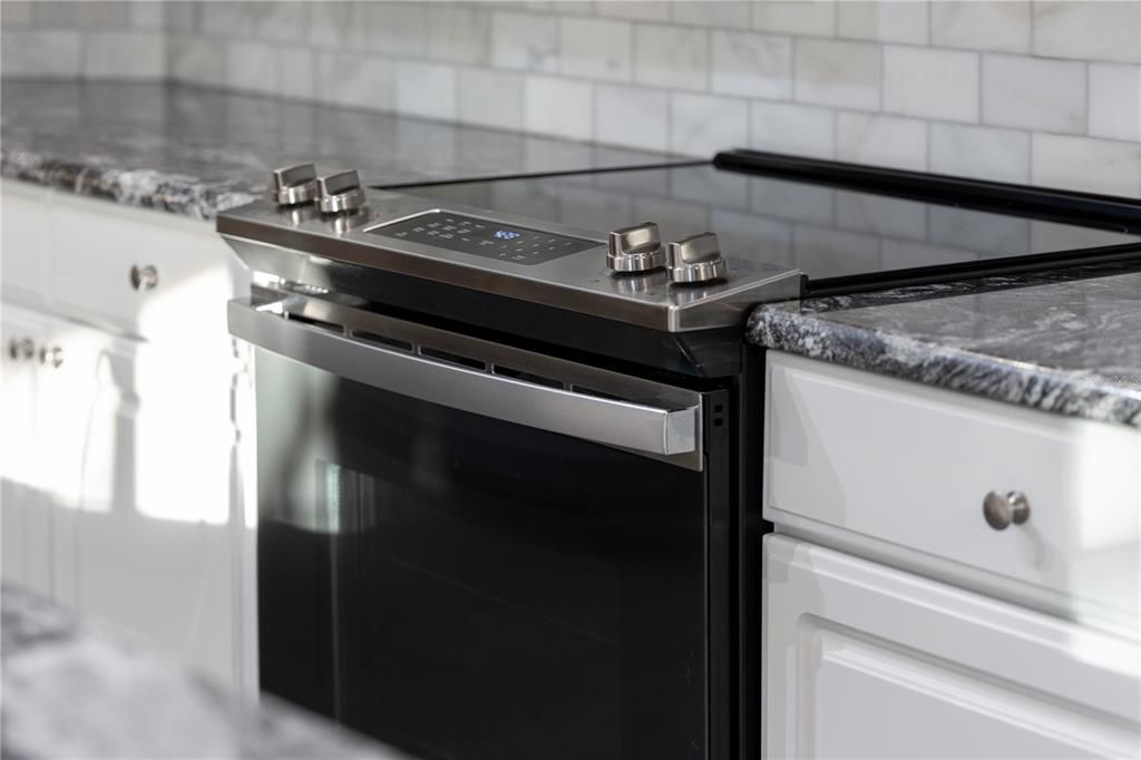 待售: $464,900 (3 贝兹, 2 浴室, 2008 平方英尺)