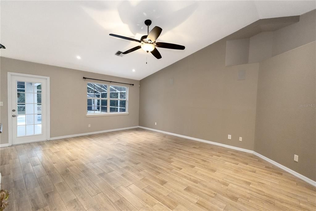 待售: $464,900 (3 贝兹, 2 浴室, 2008 平方英尺)