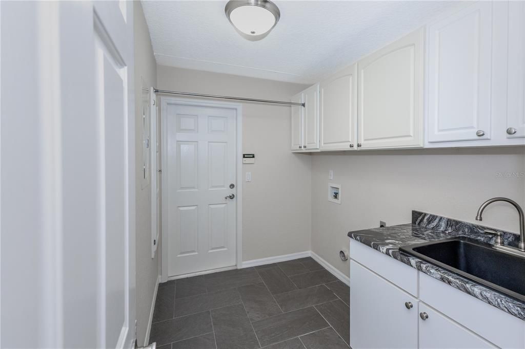 待售: $464,900 (3 贝兹, 2 浴室, 2008 平方英尺)