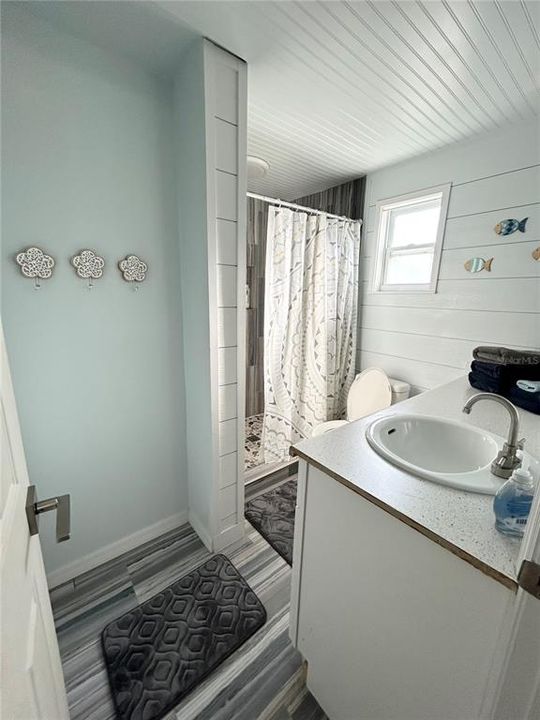 For Sale: $430,000 (4 beds, 3 baths, 1627 Square Feet)