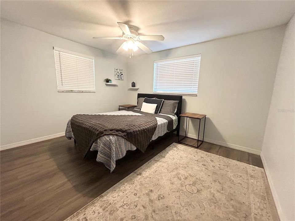 For Sale: $430,000 (4 beds, 3 baths, 1627 Square Feet)