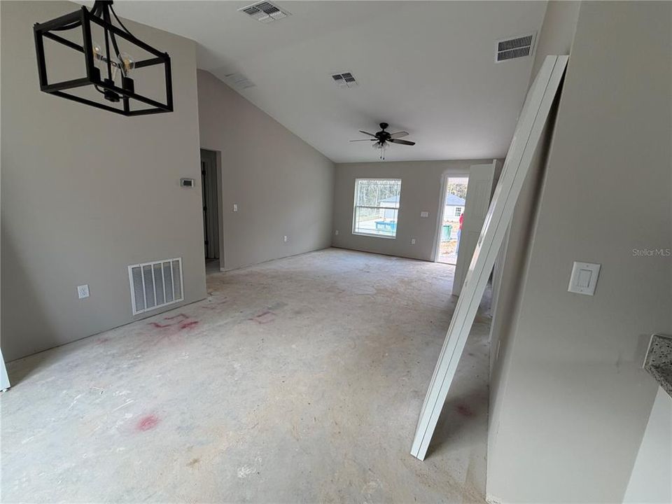 En Venta: $259,900 (3 camas, 2 baños, 1200 Pies cuadrados)