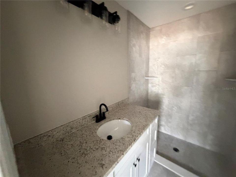 En Venta: $259,900 (3 camas, 2 baños, 1200 Pies cuadrados)