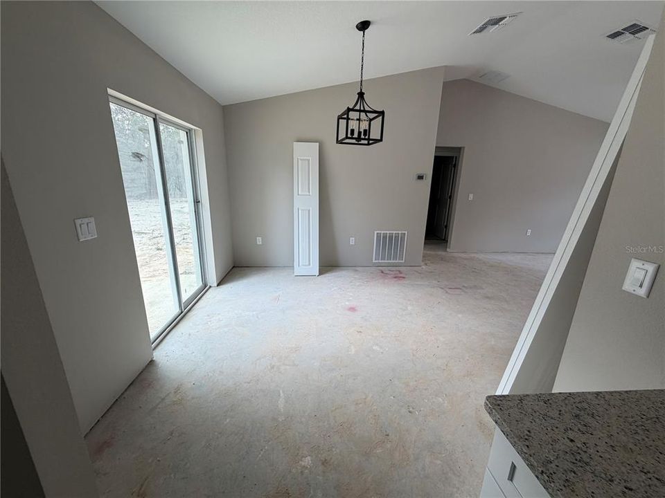 En Venta: $259,900 (3 camas, 2 baños, 1200 Pies cuadrados)