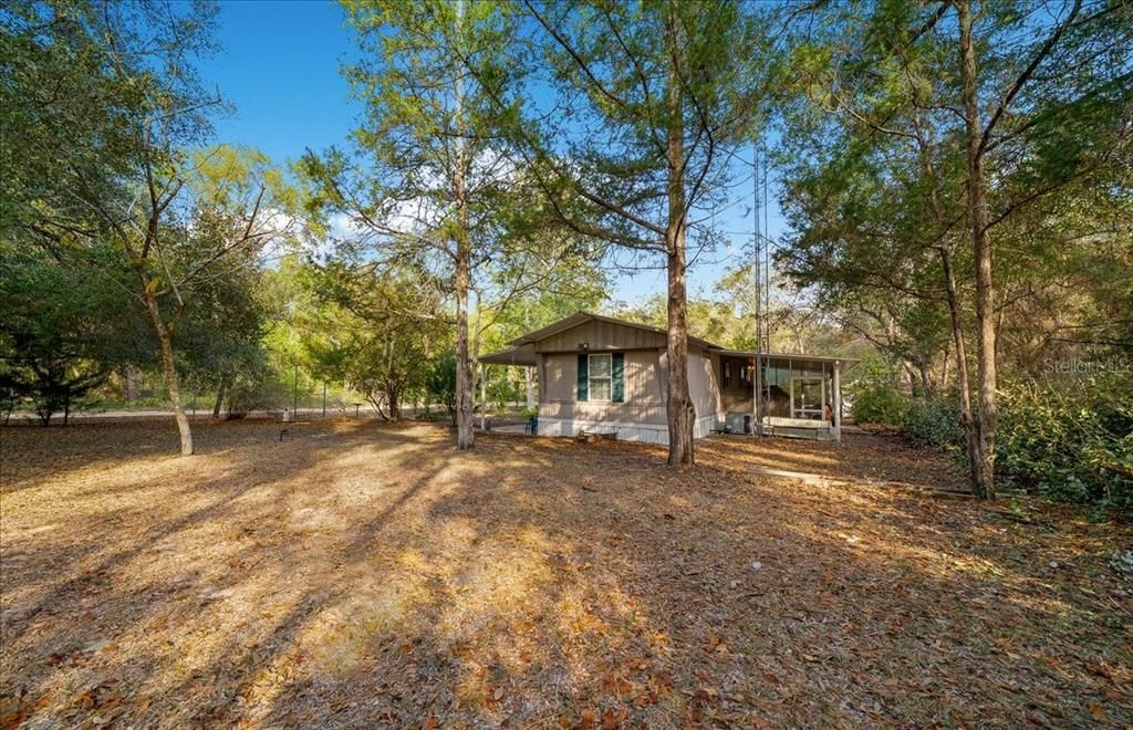 For Sale: $119,900 (2 beds, 2 baths, 924 Square Feet)