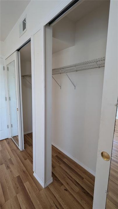 For Sale: $115,000 (2 beds, 2 baths, 1039 Square Feet)