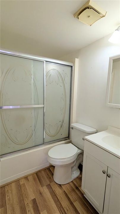 For Sale: $115,000 (2 beds, 2 baths, 1039 Square Feet)