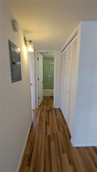 For Sale: $115,000 (2 beds, 2 baths, 1039 Square Feet)