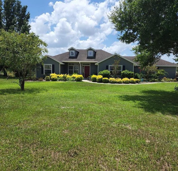 出租: $3,000 (3 贝兹, 2 浴室, 1790 平方英尺)