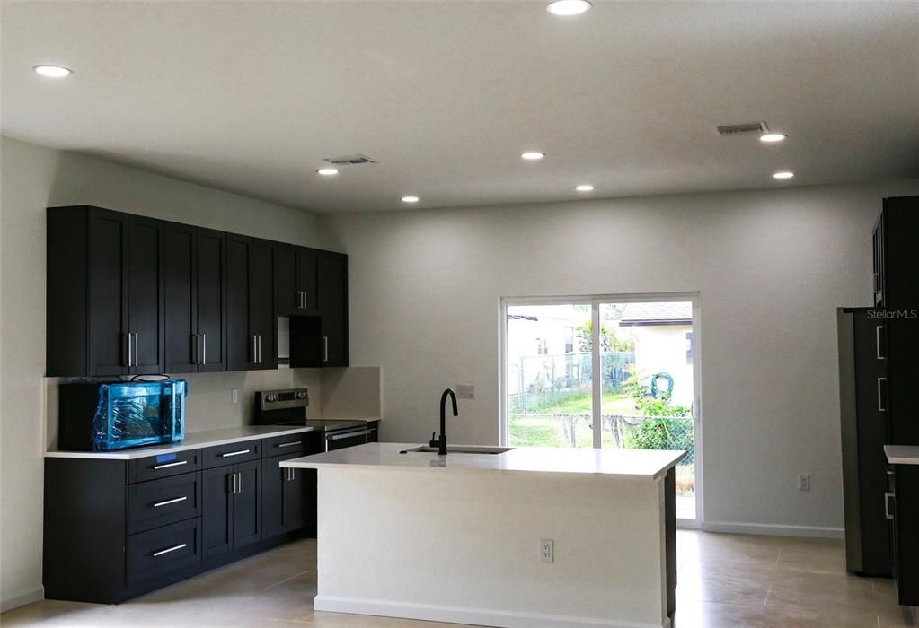 For Sale: $269,990 (3 beds, 2 baths, 1332 Square Feet)