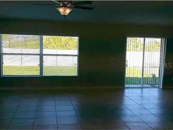 出租: $2,550 (4 贝兹, 2 浴室, 1939 平方英尺)