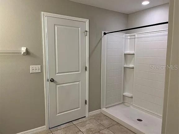 出租: $2,550 (4 贝兹, 2 浴室, 1939 平方英尺)